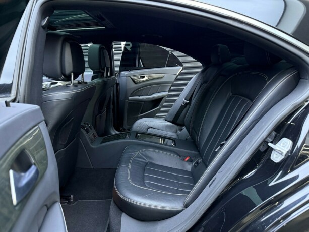 mercedes-benz-cls500-bensin-2012-big-30