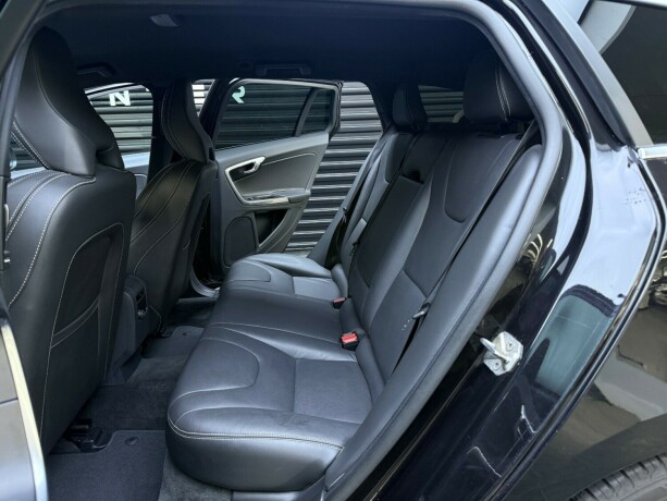 volvo-v60-diesel-2017-big-29