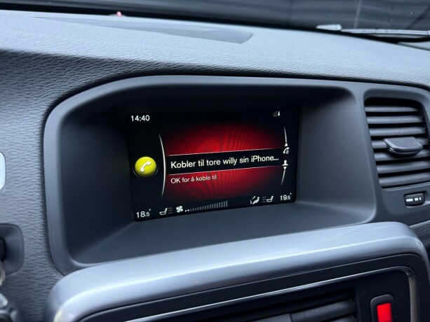 volvo-v60-diesel-2017-big-17