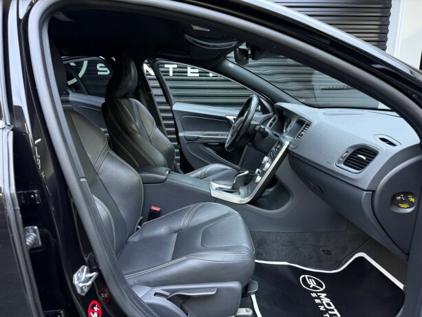 volvo-v60-diesel-2017-big-27