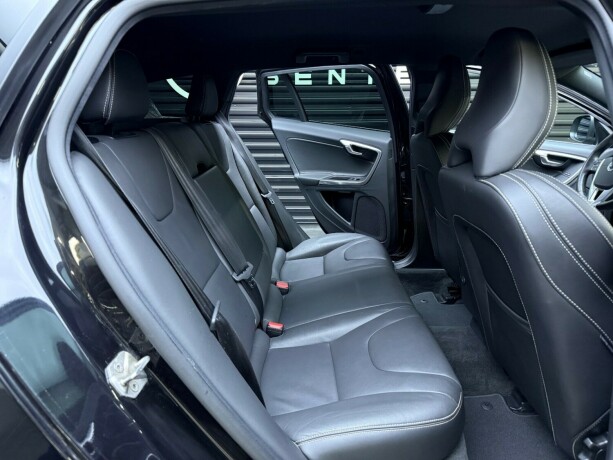 volvo-v60-diesel-2017-big-30