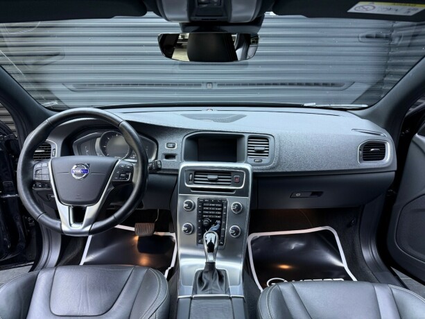 volvo-v60-diesel-2017-big-8