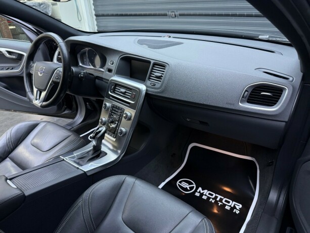 volvo-v60-diesel-2017-big-10