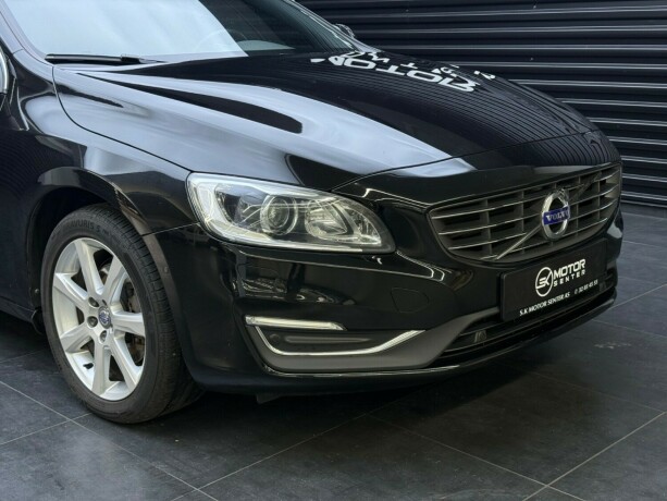 volvo-v60-diesel-2017-big-2