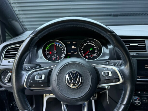 volkswagen-golf-vii-elektrisitetbensin-2017-big-11