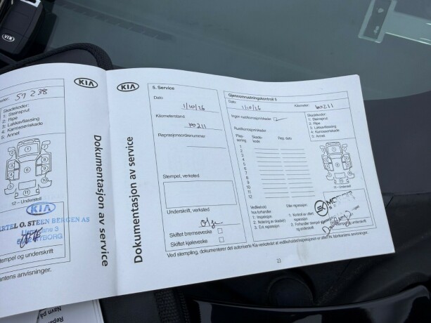 kia-rio-bensin-2015-big-33