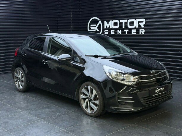 kia-rio-bensin-2015-big-0
