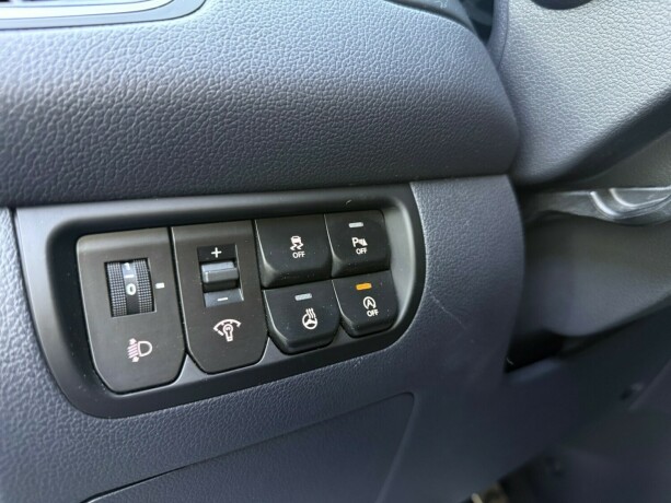 kia-rio-bensin-2015-big-22