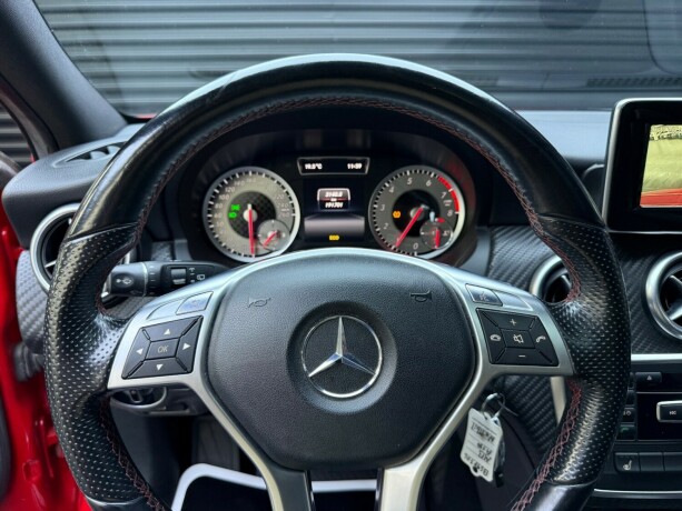 mercedes-benz-a180-bensin-2015-big-12