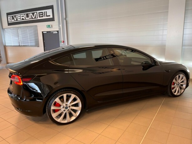 tesla-model-3-elektrisitet-2022-big-21