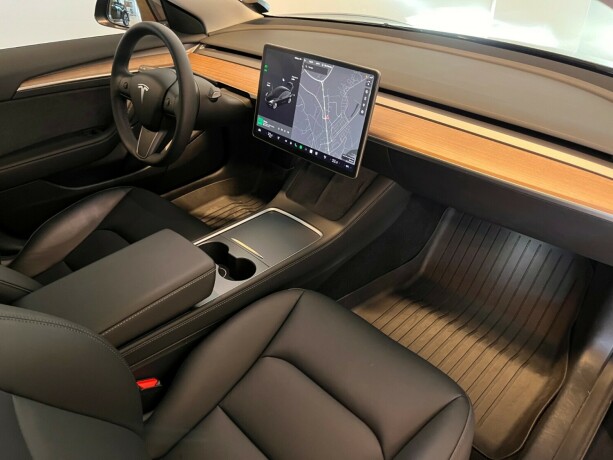 tesla-model-3-elektrisitet-2022-big-34