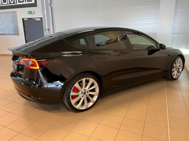 tesla-model-3-elektrisitet-2022-big-20