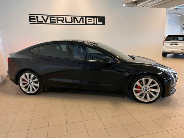tesla-model-3-elektrisitet-2022-big-3