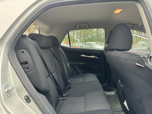 toyota-auris-diesel-2007-big-9