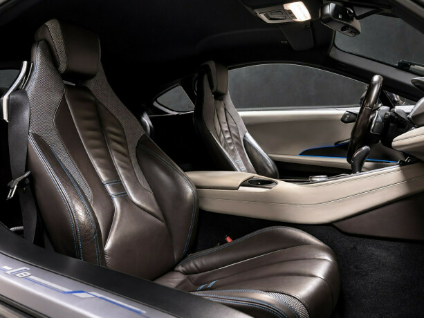 bmw-i8-elektrisitetbensin-2015-big-7