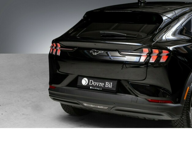 ford-mustang-mach-e-elektrisitet-2023-big-7