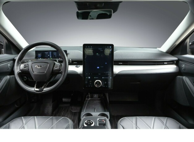 ford-mustang-mach-e-elektrisitet-2023-big-11
