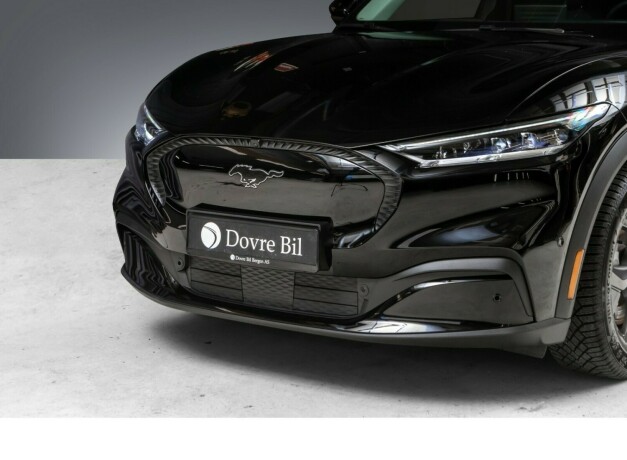 ford-mustang-mach-e-elektrisitet-2023-big-1