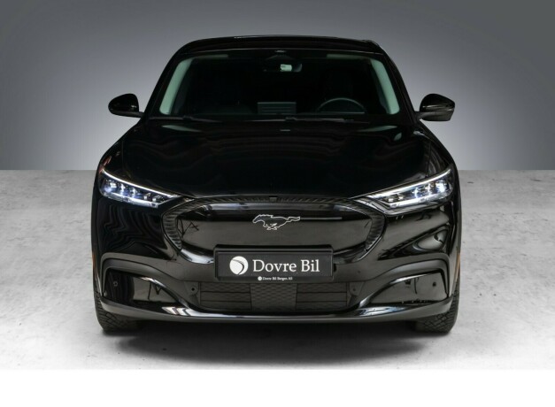 ford-mustang-mach-e-elektrisitet-2023-big-3