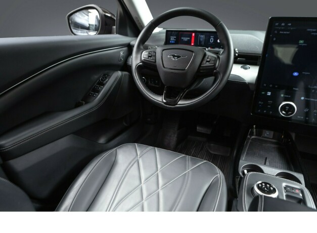 ford-mustang-mach-e-elektrisitet-2023-big-9