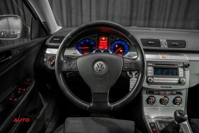 volkswagen-passat-diesel-2007-big-15