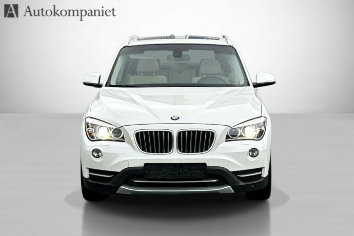 bmw-x1-bensin-2013-big-1