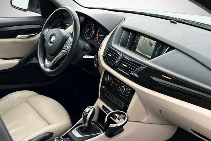 bmw-x1-bensin-2013-big-9
