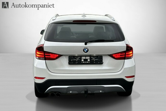 bmw-x1-bensin-2013-big-5