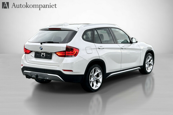 bmw-x1-bensin-2013-big-6