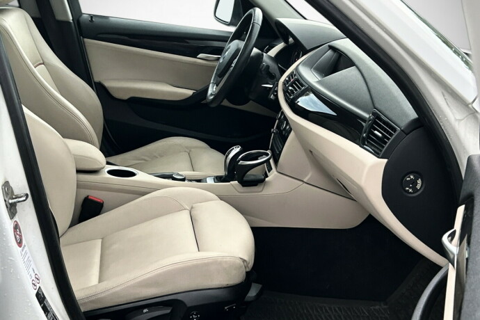 bmw-x1-bensin-2013-big-11