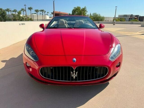 maserati-granturismo-bensin-2011-big-21