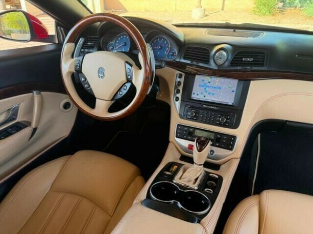 maserati-granturismo-bensin-2011-big-6