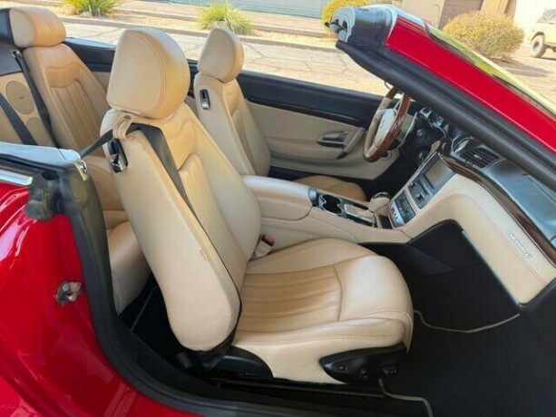 maserati-granturismo-bensin-2011-big-9
