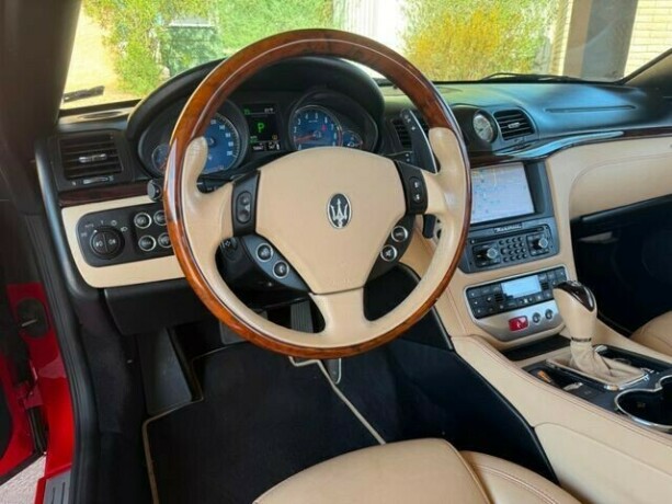 maserati-granturismo-bensin-2011-big-15