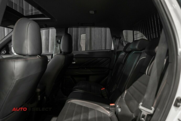 mitsubishi-outlander-elektrisitetbensin-2018-big-16