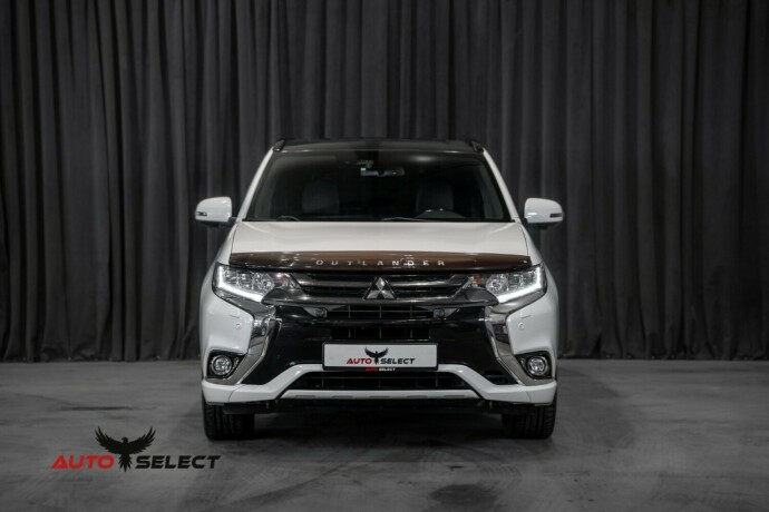 mitsubishi-outlander-elektrisitetbensin-2018-big-4