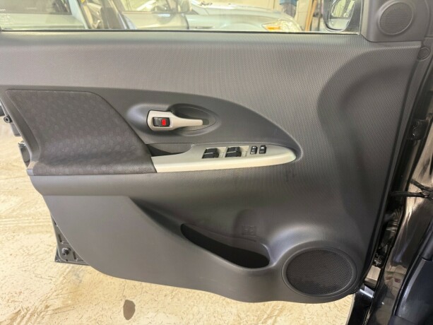 toyota-urban-cruiser-diesel-2010-big-25