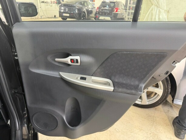 toyota-urban-cruiser-diesel-2010-big-20