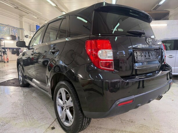 toyota-urban-cruiser-diesel-2010-big-3