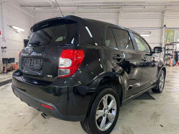 toyota-urban-cruiser-diesel-2010-big-5