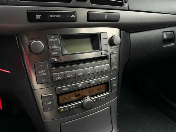 toyota-avensis-bensin-2007-big-23