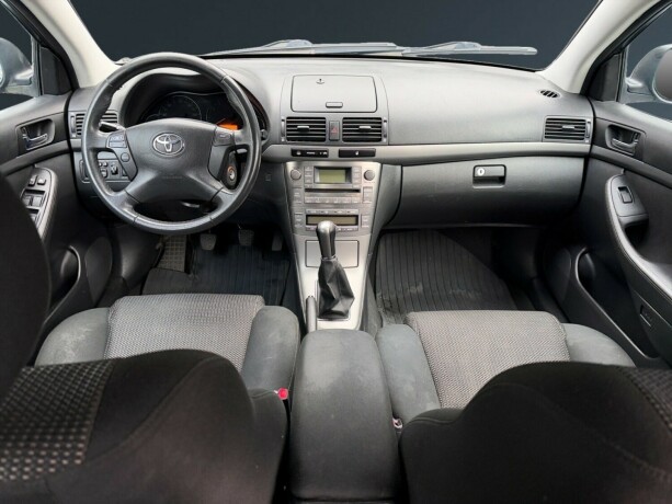 toyota-avensis-bensin-2007-big-13