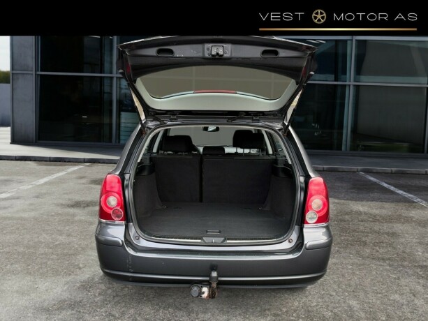 toyota-avensis-bensin-2007-big-6