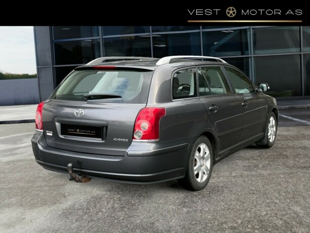 toyota-avensis-bensin-2007-big-7