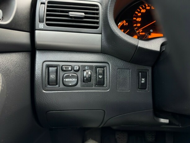 toyota-avensis-bensin-2007-big-16