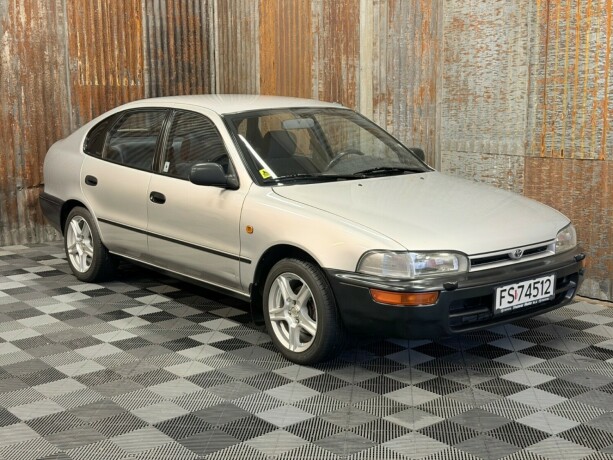 toyota-corolla-bensin-1993-big-0