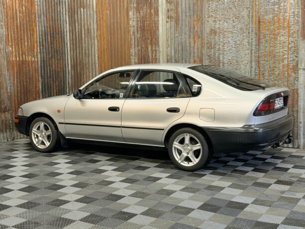 toyota-corolla-bensin-1993-big-10