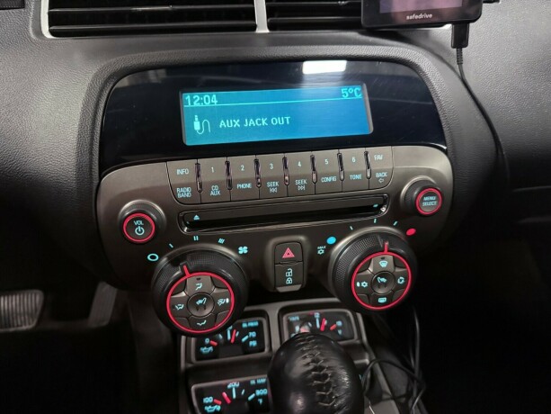 chevrolet-camaro-bensin-2010-big-24