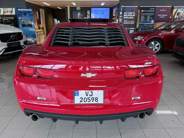 chevrolet-camaro-bensin-2010-big-6