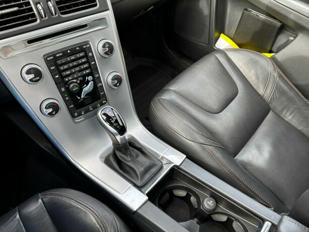 volvo-xc-60-diesel-2016-big-21